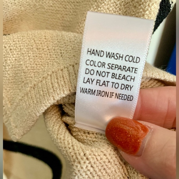 Le Lis Shaila Set Size Large NWT - Picture 11 of 16